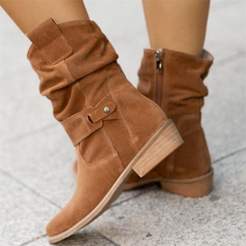 Bottes femme – Suédine souple – Coupe ample – Boucles décoratives – Style décontracté