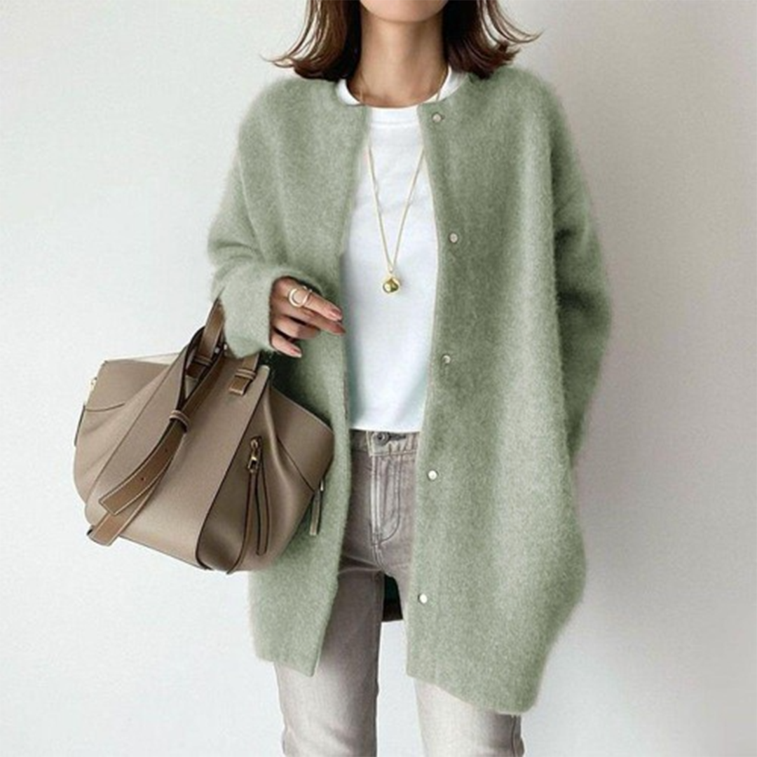 Cardigan long femme – Coupe oversize – Maille douce – Boutons discrets – Col rond