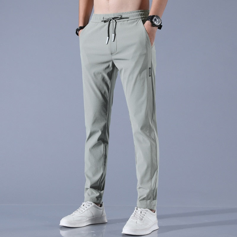 Pantalon Jogging Homme – Coupe Slim Fuselé – Taille Élastique avec Cordon – Tissu Respirant