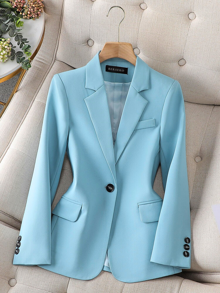 Blazer femme – Coupe slim structurée – Boutonnage simple – Style professionnel