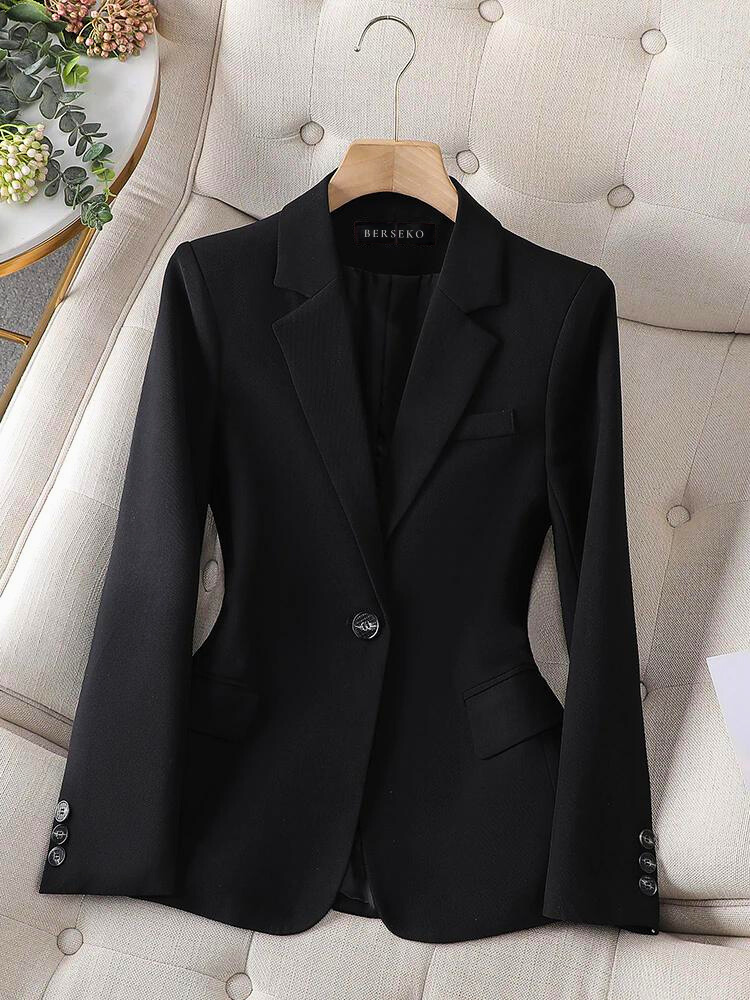 Blazer femme – Coupe slim structurée – Boutonnage simple – Style professionnel