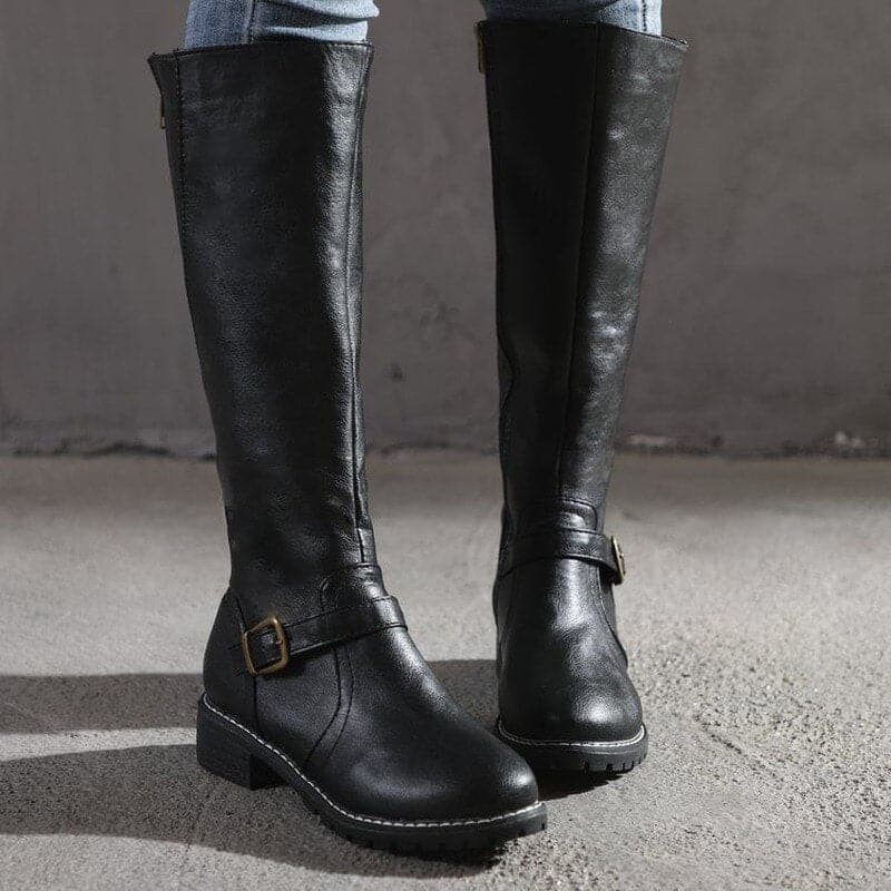 Bottes hautes femme – cuir lisse – talon bloc confortable – bout rond – boucle décorative