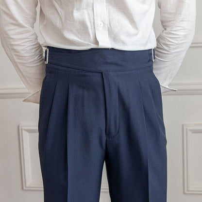 Pantalon homme élégant – Taille haute – Coupe ajustée – Pinces – Boucles réglables